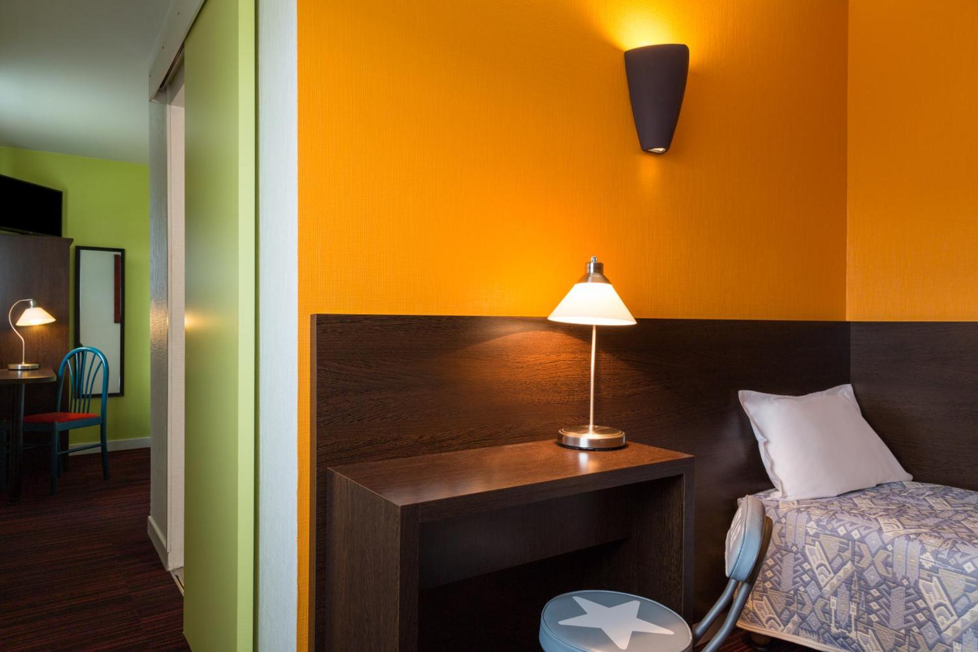 The Originals City, Hotel Helios, Roanne Nord Mably Bagian luar foto