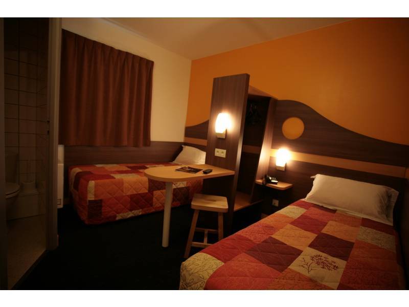 The Originals City, Hotel Helios, Roanne Nord Mably Bagian luar foto